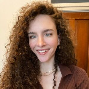 Meet your Posher, Lily